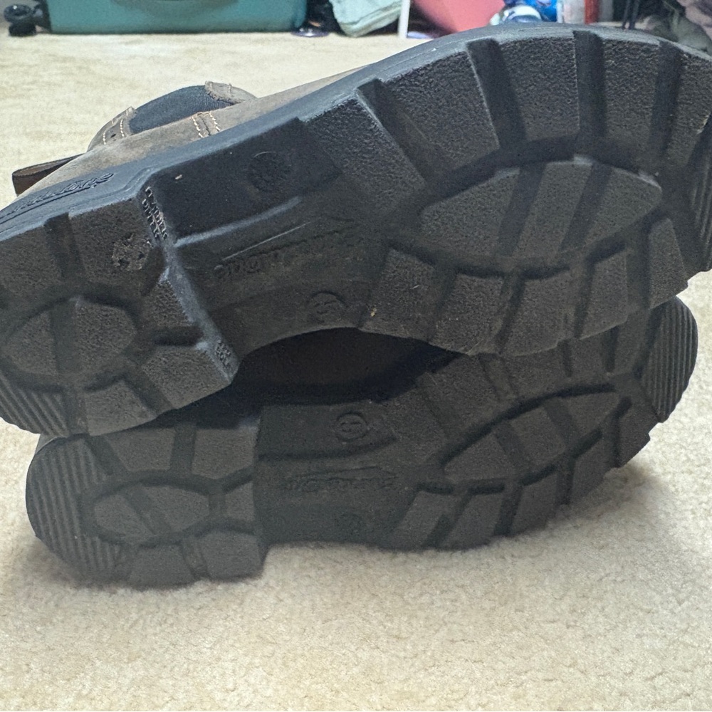 Blundstone Chelsea 1351 Boots - Picture 3 of 3
